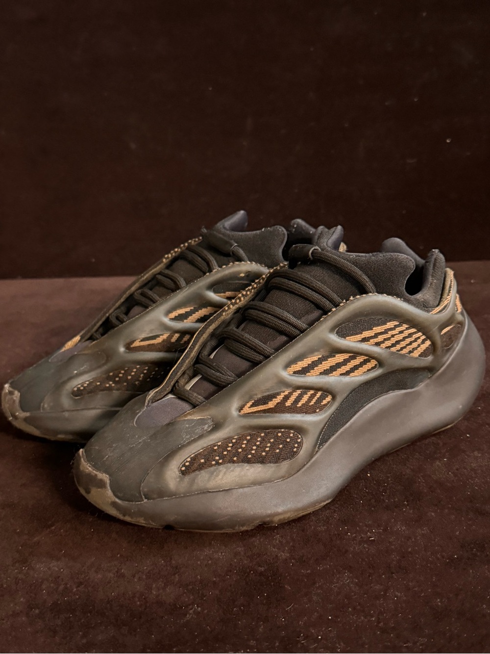 adidas Yeezy 700 V3 "Clay Brown" – US Men's 6